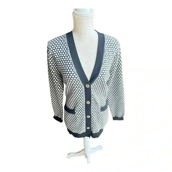 Women’s Sioni Black And White Cardigan Snap Button Closure No Size Tag Preowned - Picture 1 of 14